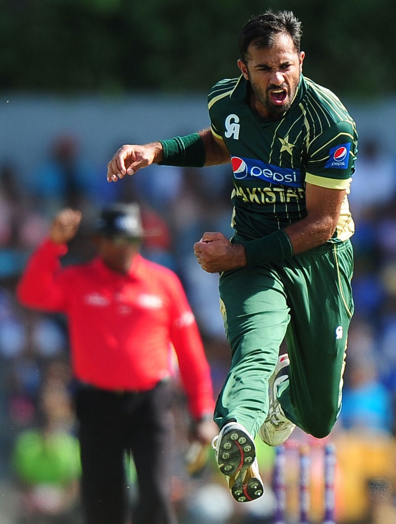 Wahab Riaz is ecstatic after picking up a wicket, Sri Lanka v Pakistan, 2nd ODI, Hambantota, August 26, 2014