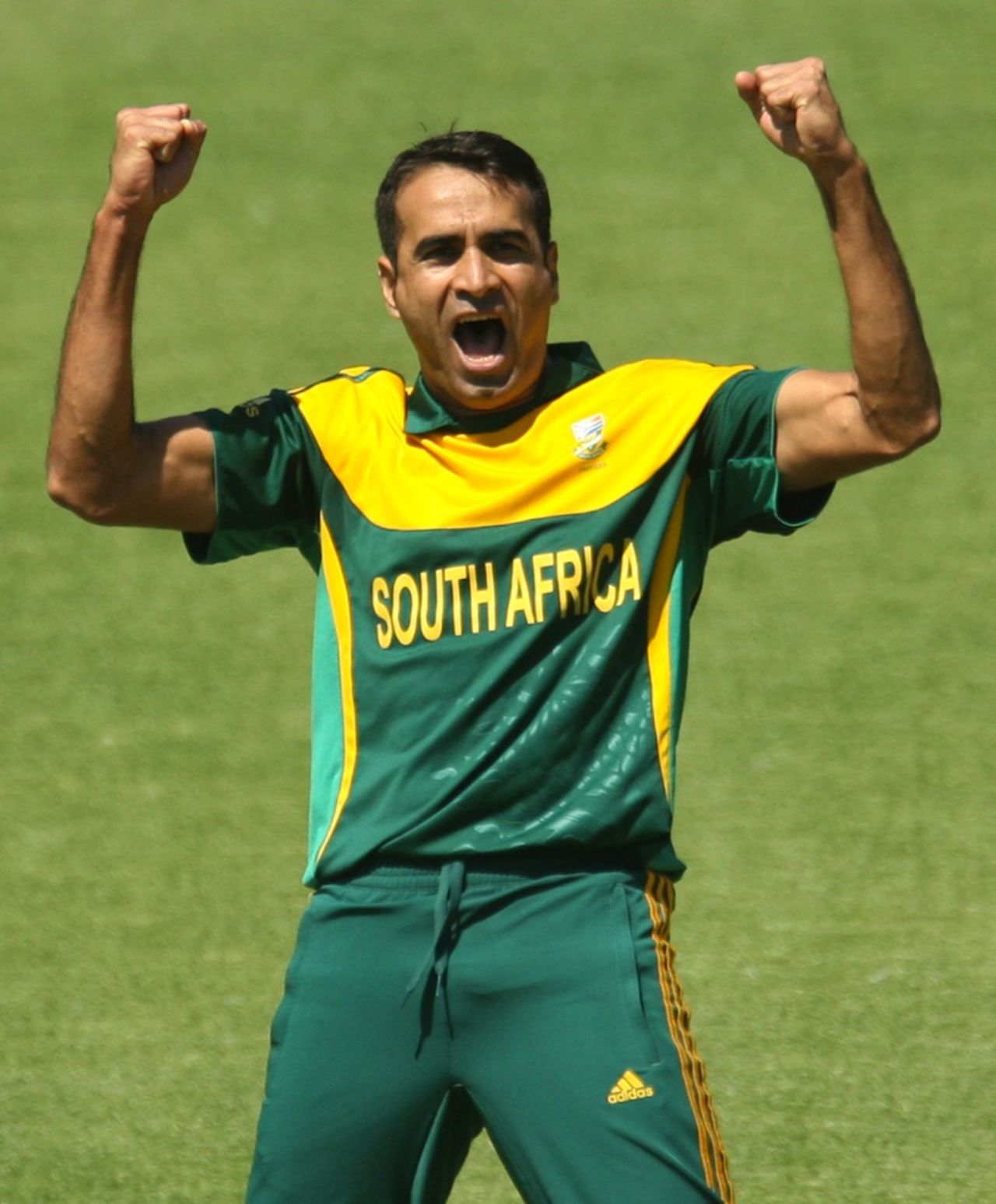 Imran Tahir celebrates a wicket, Australia v South Africa, tri-series, Harare, August 27, 2014