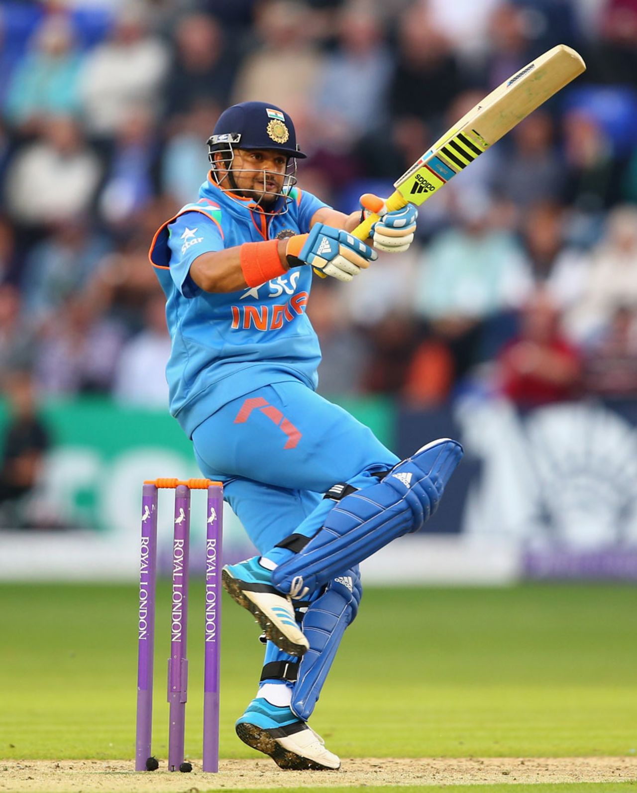 Suresh Raina swivels for a hit, England v India, 2nd ODI, Cardiff, August 27, 2014