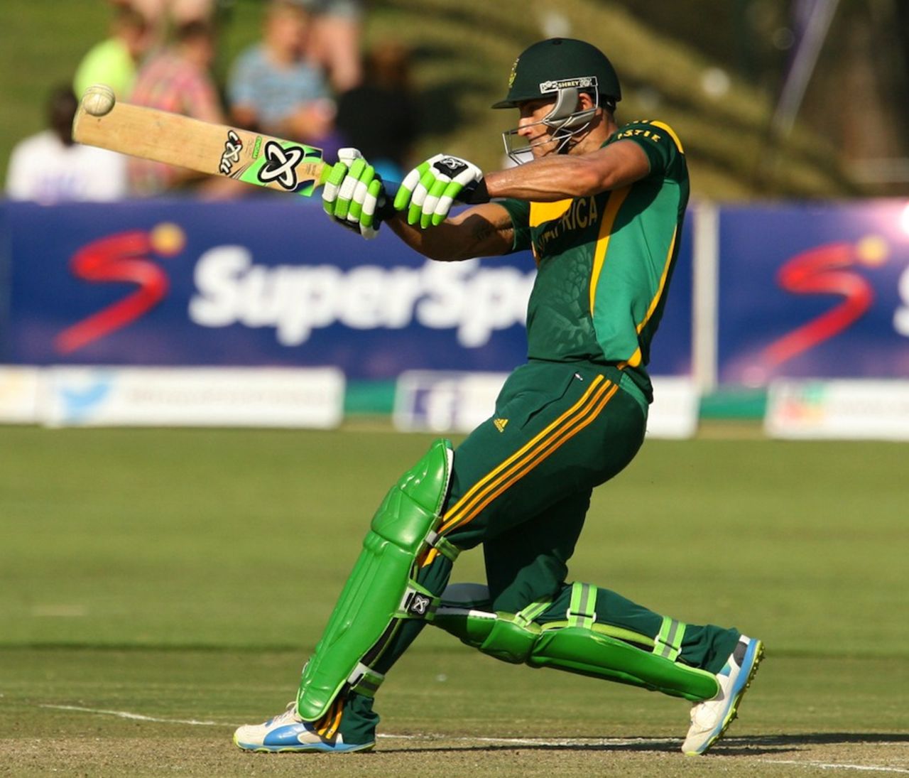 Faf du Plessis pulls during his maiden ODI ton, Australia v South Africa, tri-series, Harare, August 27, 2014