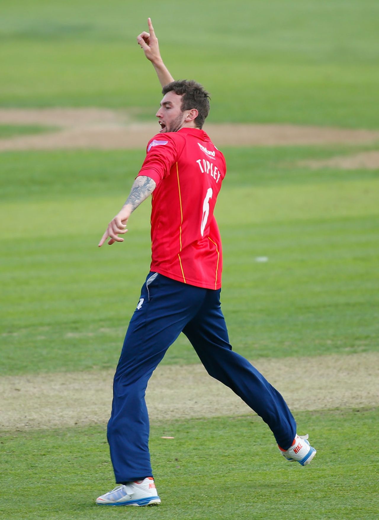 Reece Topley chipped out the middle order, Warwickshire v Essex, Royal London Cup quarter-final, Chelmsford, August 28, 2014
