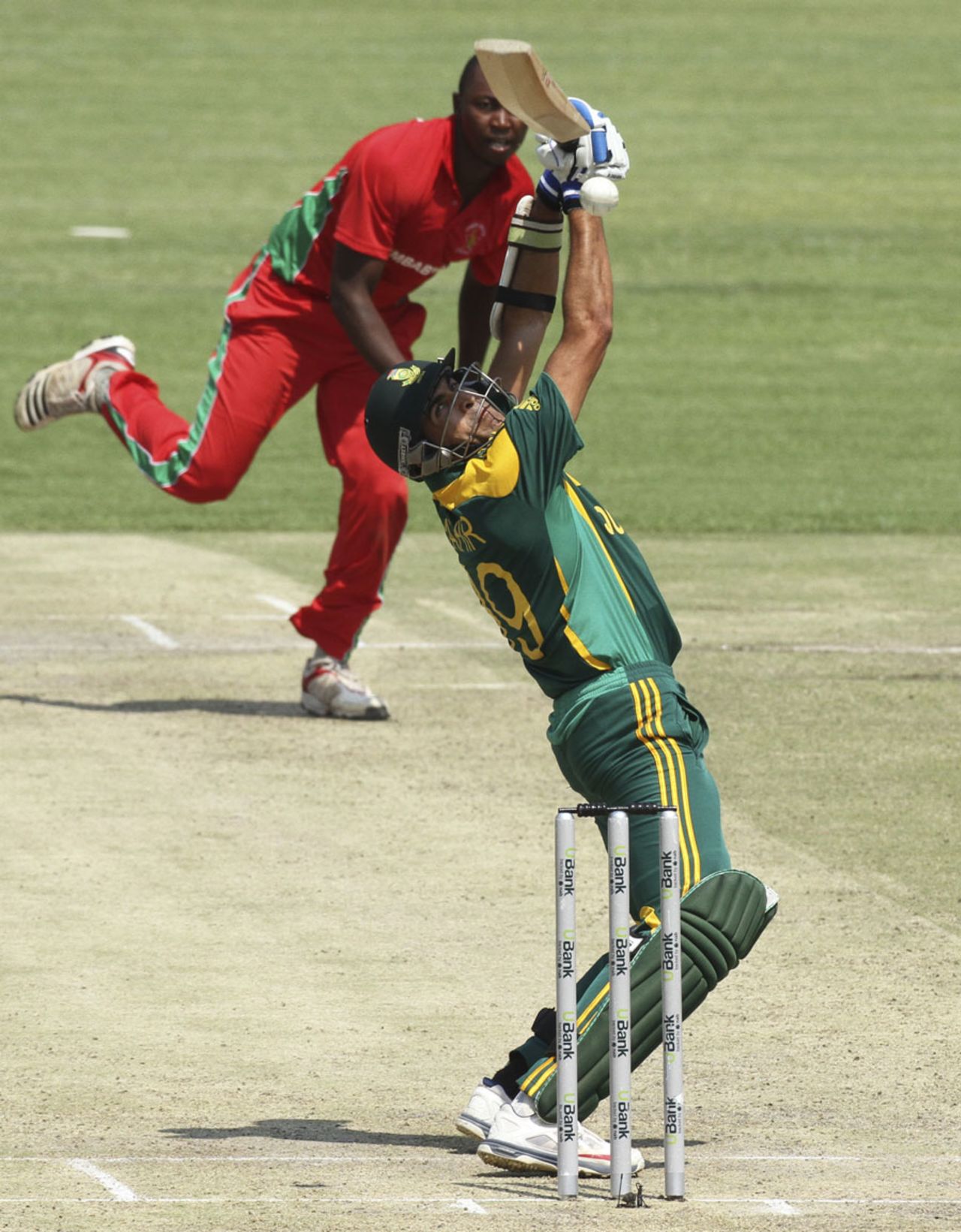 Imran Tahir chipped in with a handy 23, Zimbabwe v South Africa, tri-series, Harare, August 29, 2014