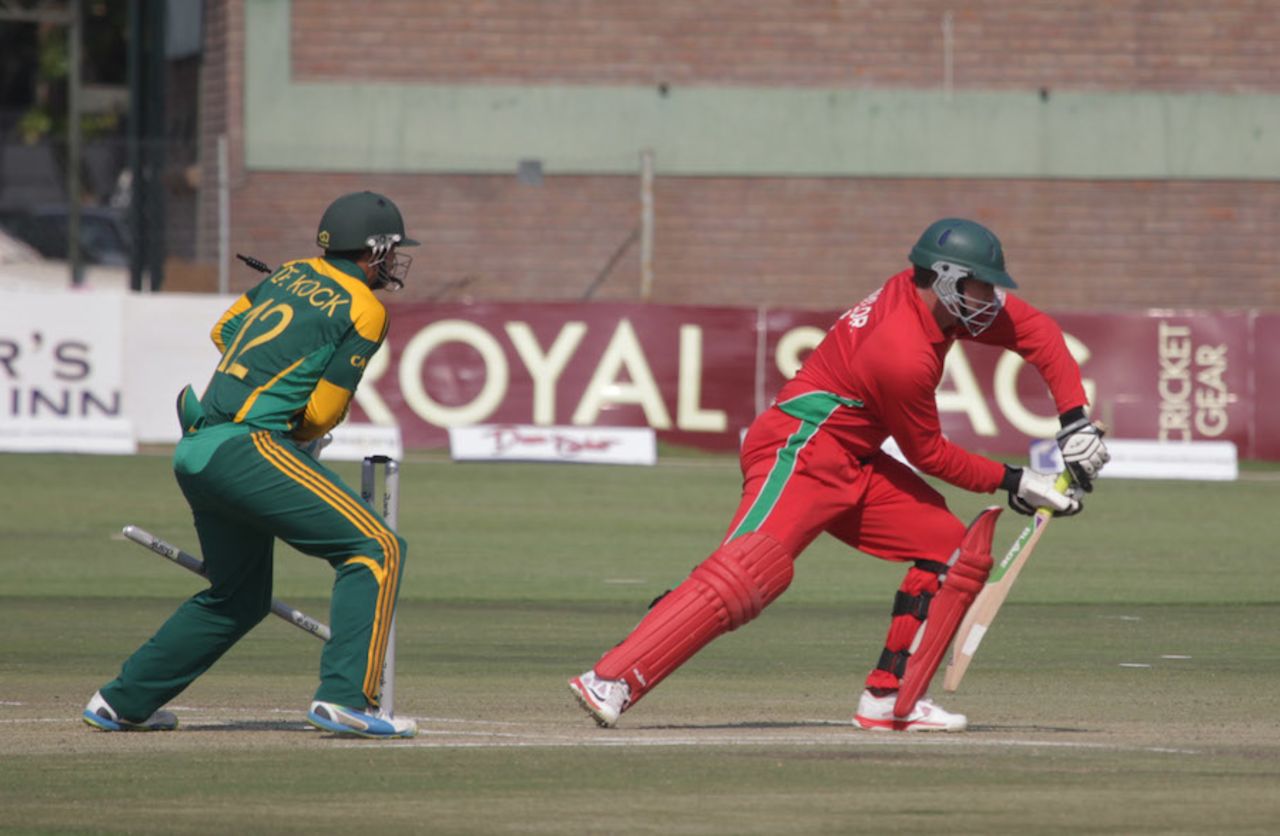 Brendan Taylor was bowled for a duck, Zimbabwe v South Africa, tri-series, Harare, August 29, 2014