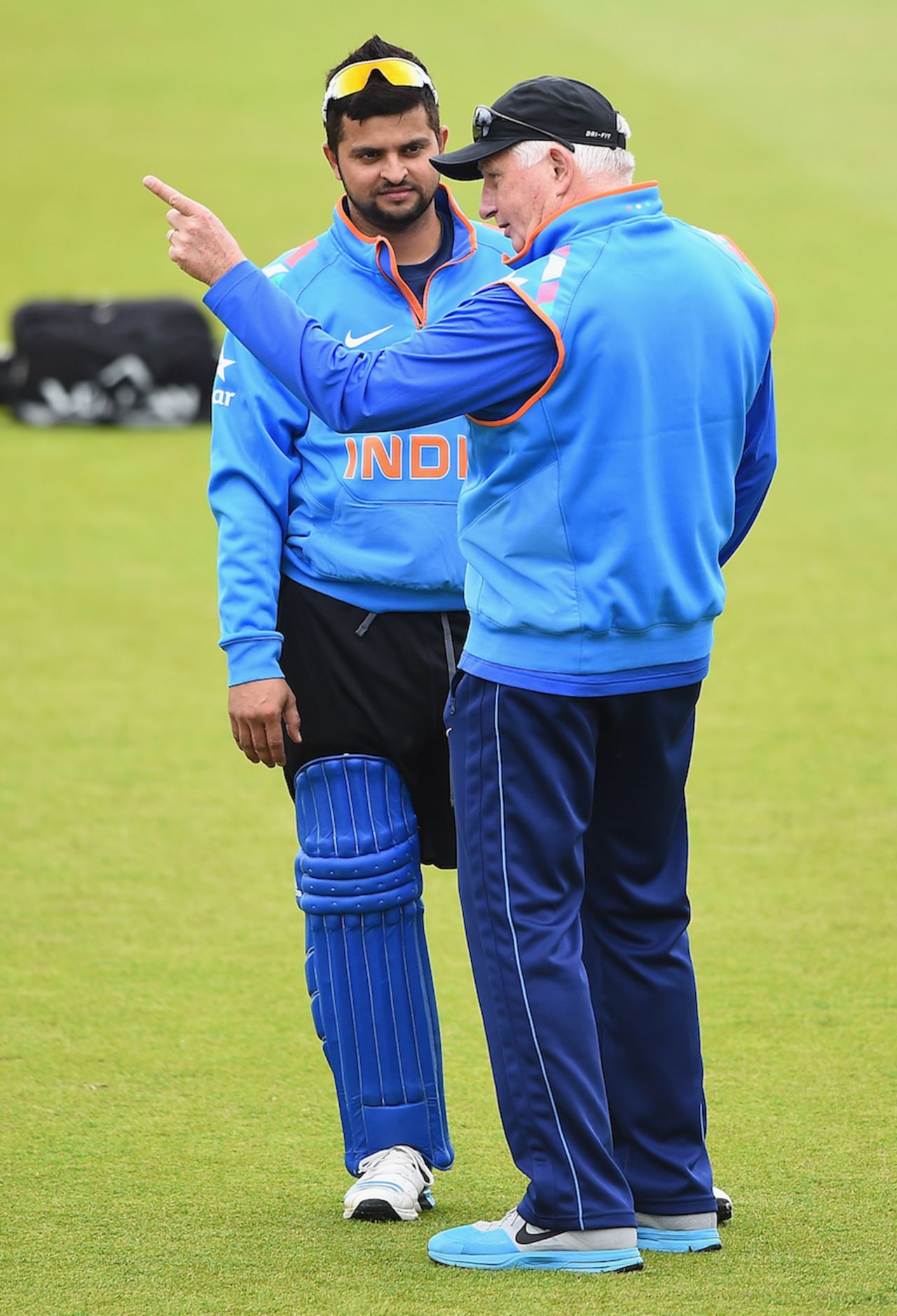 Duncan Fletcher has a word with Suresh Raina during India's training session, Trent Bridge, August 29, 2014