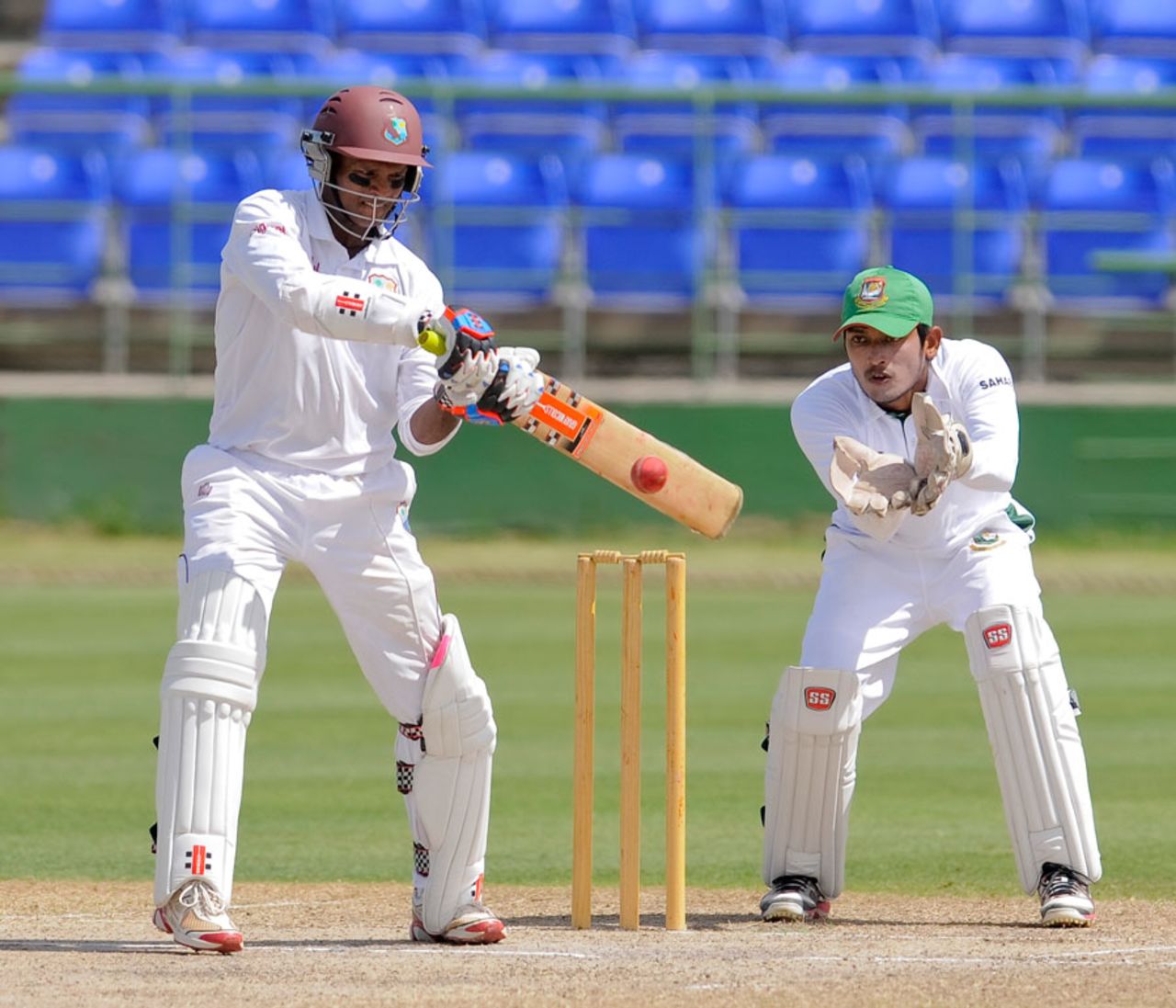 Shivnarine Chanderpaul tucked into another half-century, St Kitts & Nevis v Bangladeshis, tour game, 2nd day, St Kitts, August 31, 2014