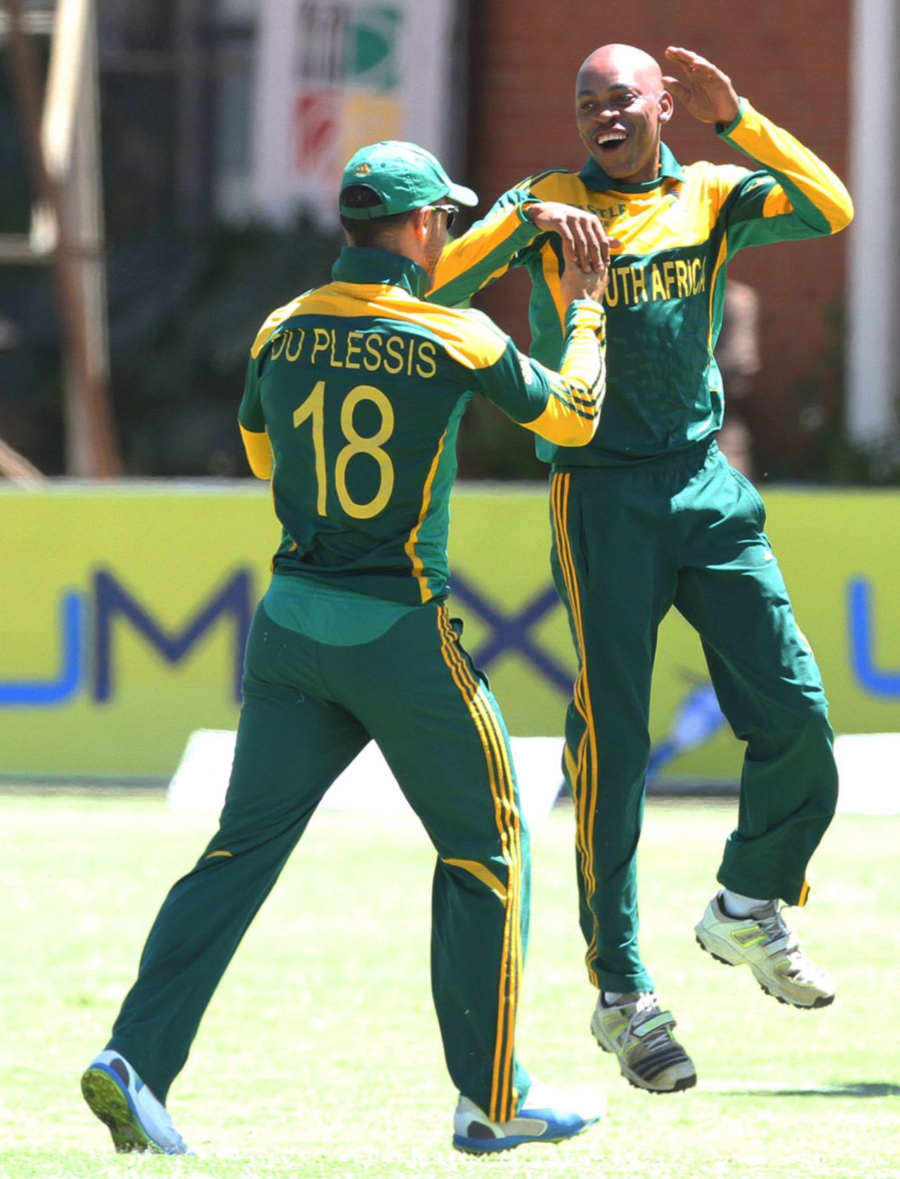 Aaron Phangiso had superb returns of 10-0-39-2, Australia v South Africa, tri-series, Harare, September 2, 2014