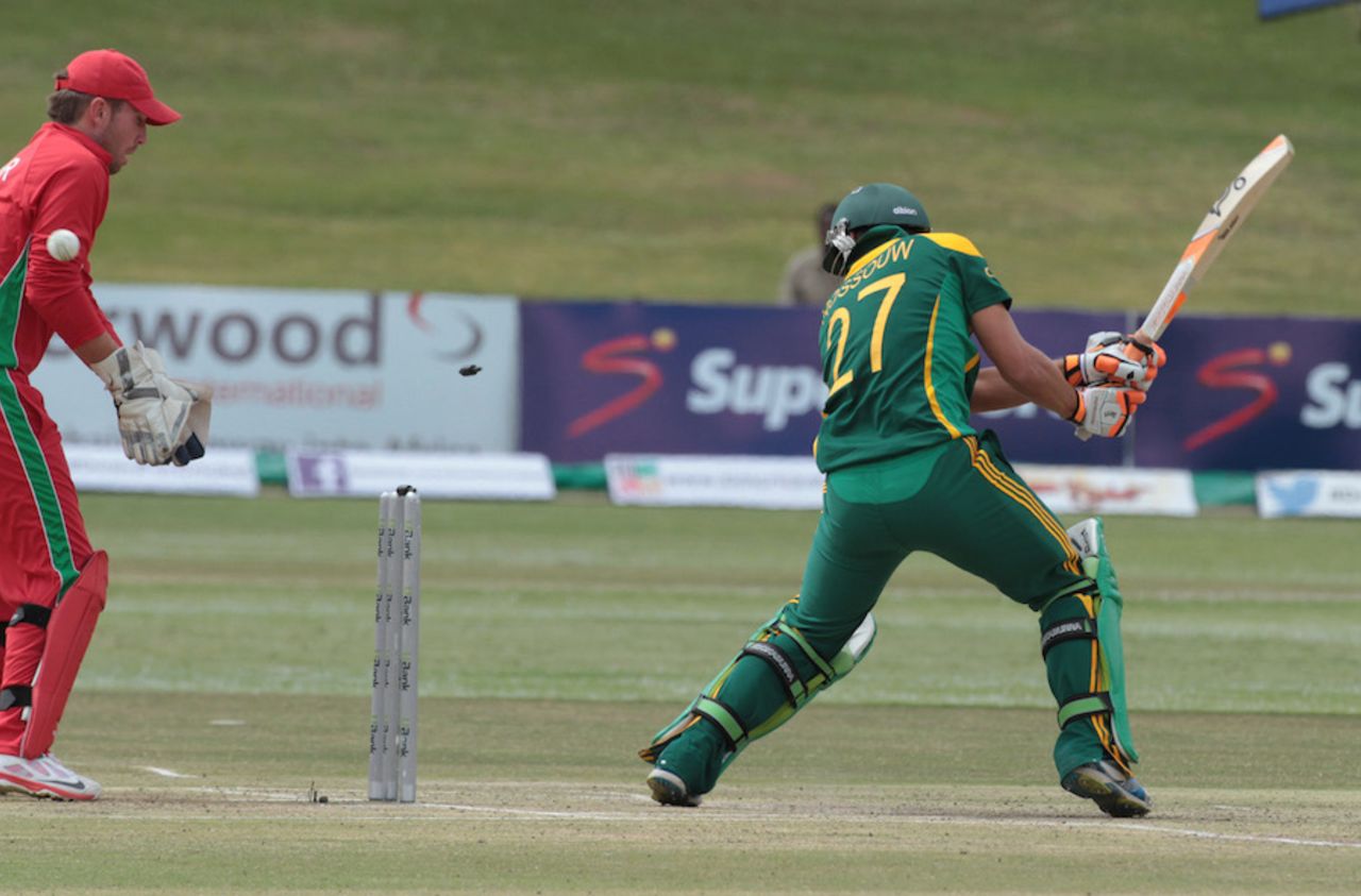 Rilee Rossouw was bowled by Sean Williams, Zimbabwe v South Africa, tri-series, Harare, September 4, 2014