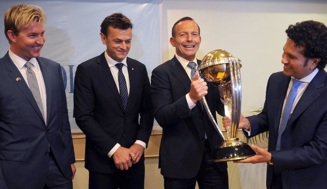 Brett Lee, Adam Gilchrist and Sachin Tendulkar share a light moment with Australian prime minister Tony Abbott, Mumbai, September 4, 2014