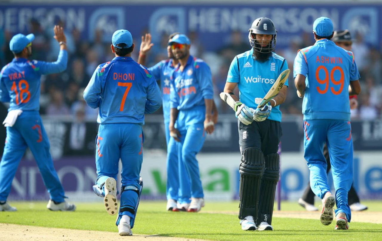 India celebrate picking up Moeen Ali cheaply, England v India, 5th ODI, Headingley, September 5, 2014