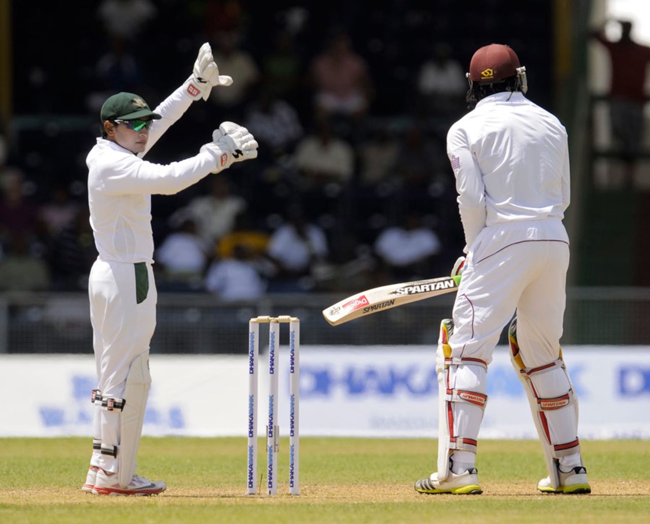 Mushfiqur Rahim takes his time to set the field, West Indies v Bangladesh, 1st Test, St Vincent, 1st day, September 5, 2014
