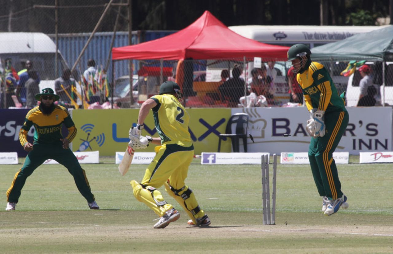 George Bailey is bowled, Australia v South Africa, tri-series final, Harare, September 6, 2014