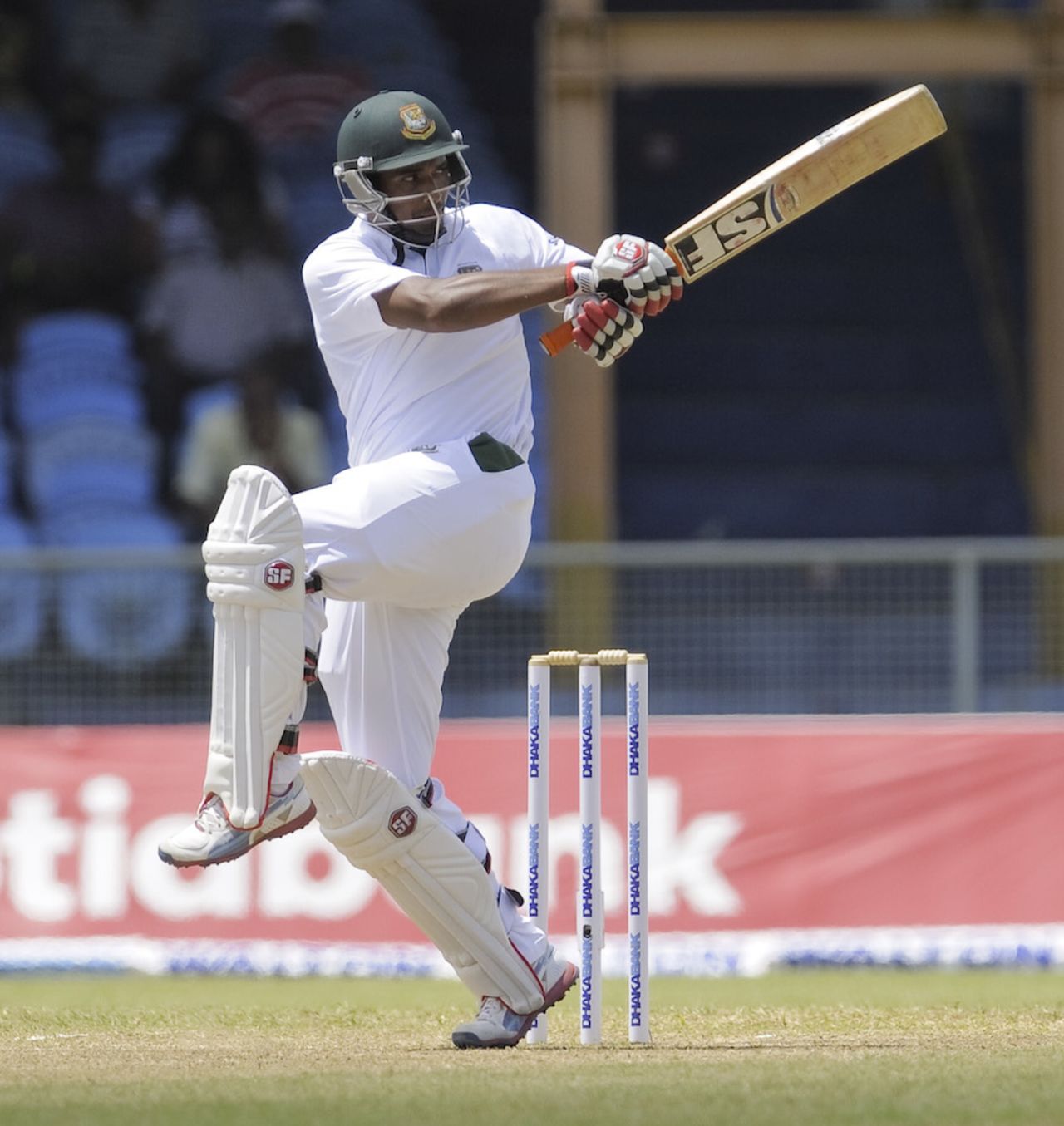 Mahmudullah pulls during his fifty, West Indies v Bangladesh, 1st Test, St Vincent, 4th day, September 8, 2014