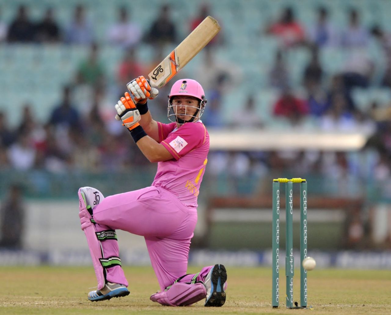 BJ Watling slammed seven fours and a six, Northern Knights v Lahore Lions, CLT20, Raipur, September 14, 2014
