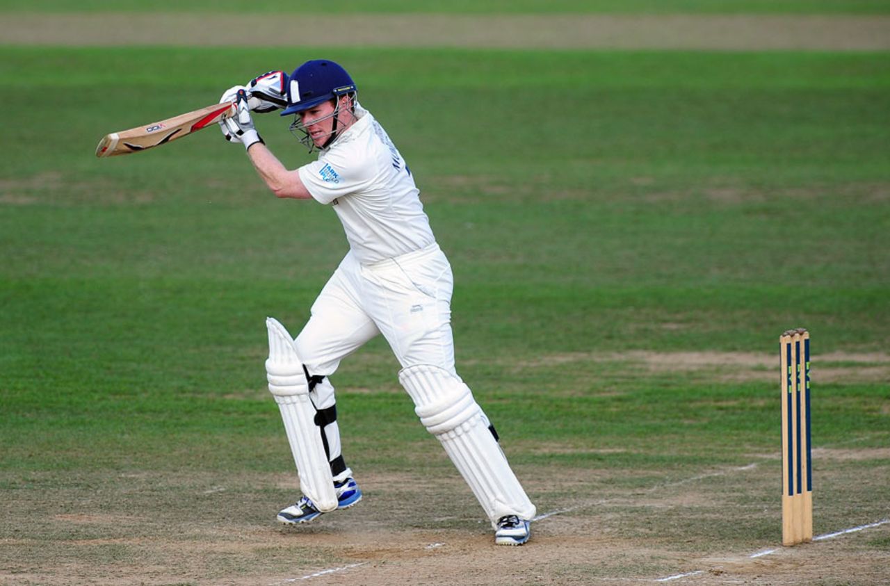 Eoin Morgan was the only Middlesex batsman to hold firm, Somerset v Middlesex, County Championship, Division One, Taunton, 2nd day, September 16, 2014