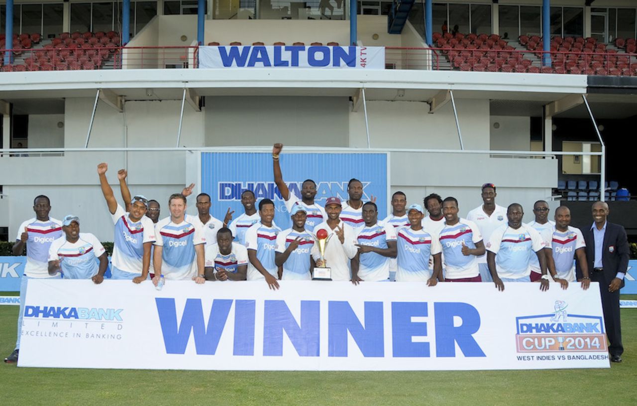 The victorious West Indies team poses with the trophy, West Indies v Bangladesh, 2nd Test, St Lucia, 4th day, September 16, 2014