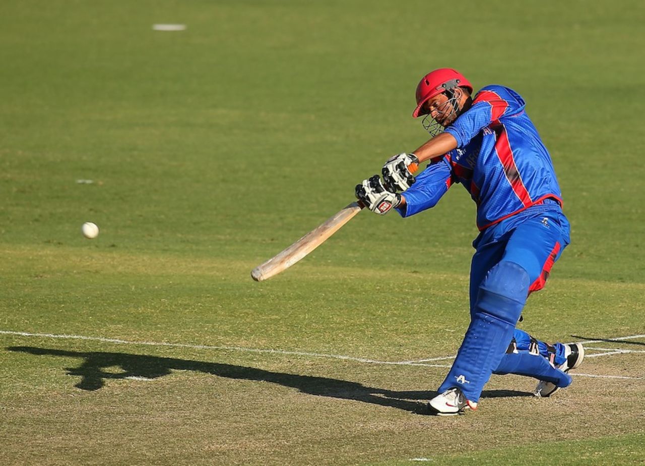 Mirwais Ashraf hits off the front foot, Western Australia XI v Afghanistan, Perth, September 22, 2014