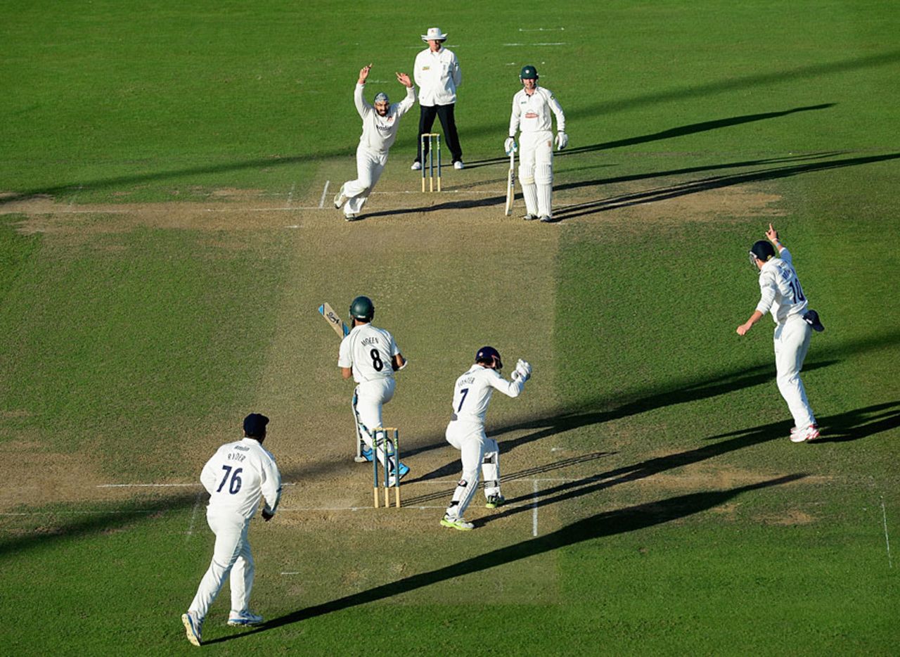 Monty Panesar was convinced he had removed Moeen Ali, Essex v Worcestershire, County Championship, Division Two, Chelmsford, September 24, 2014
