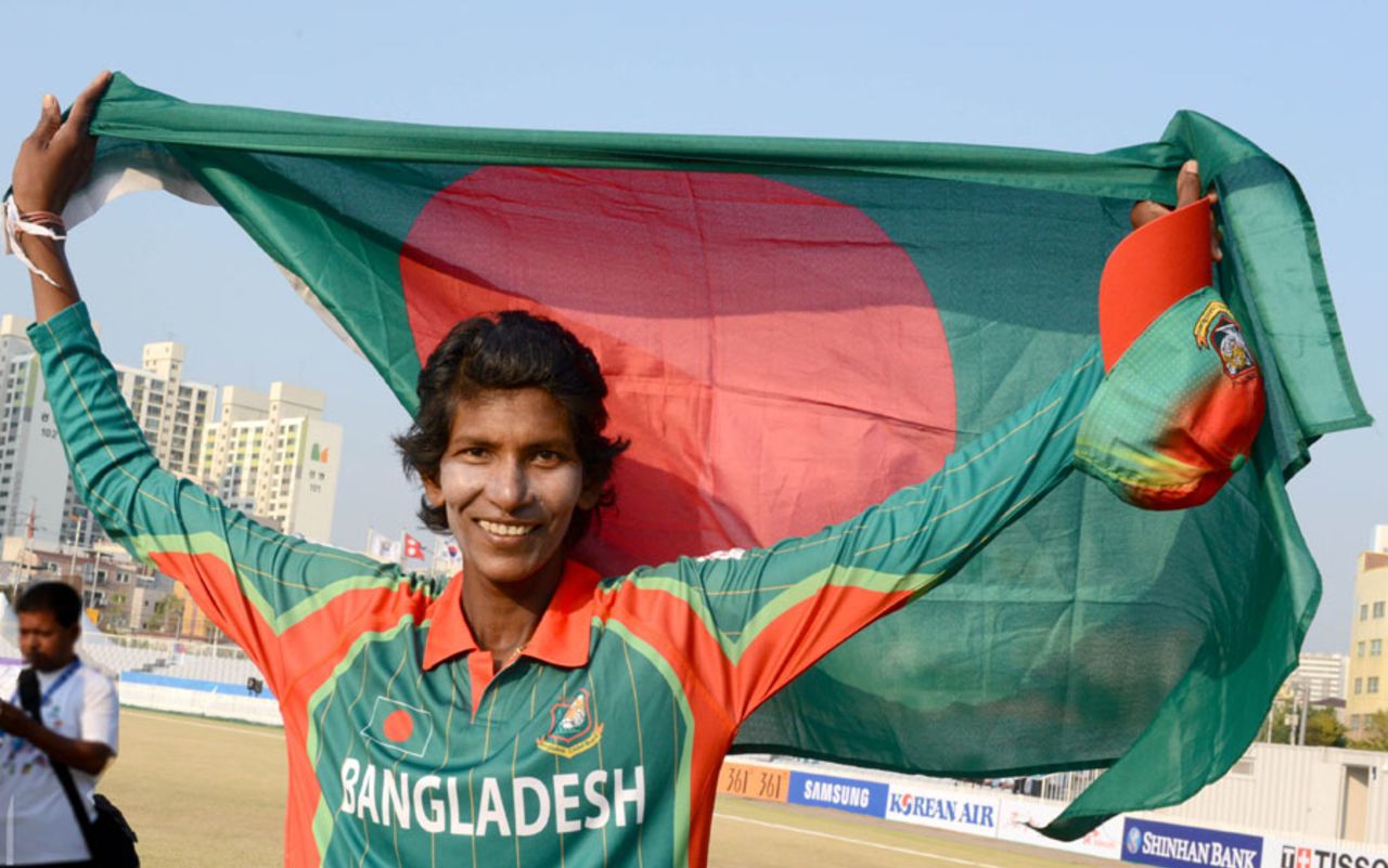 Panna Ghosh took five wickets to put Bangladesh in the final, Bangladesh v Sri Lanka, women's Twenty20, Asian Games semi-final, Incheon, September 25, 2014