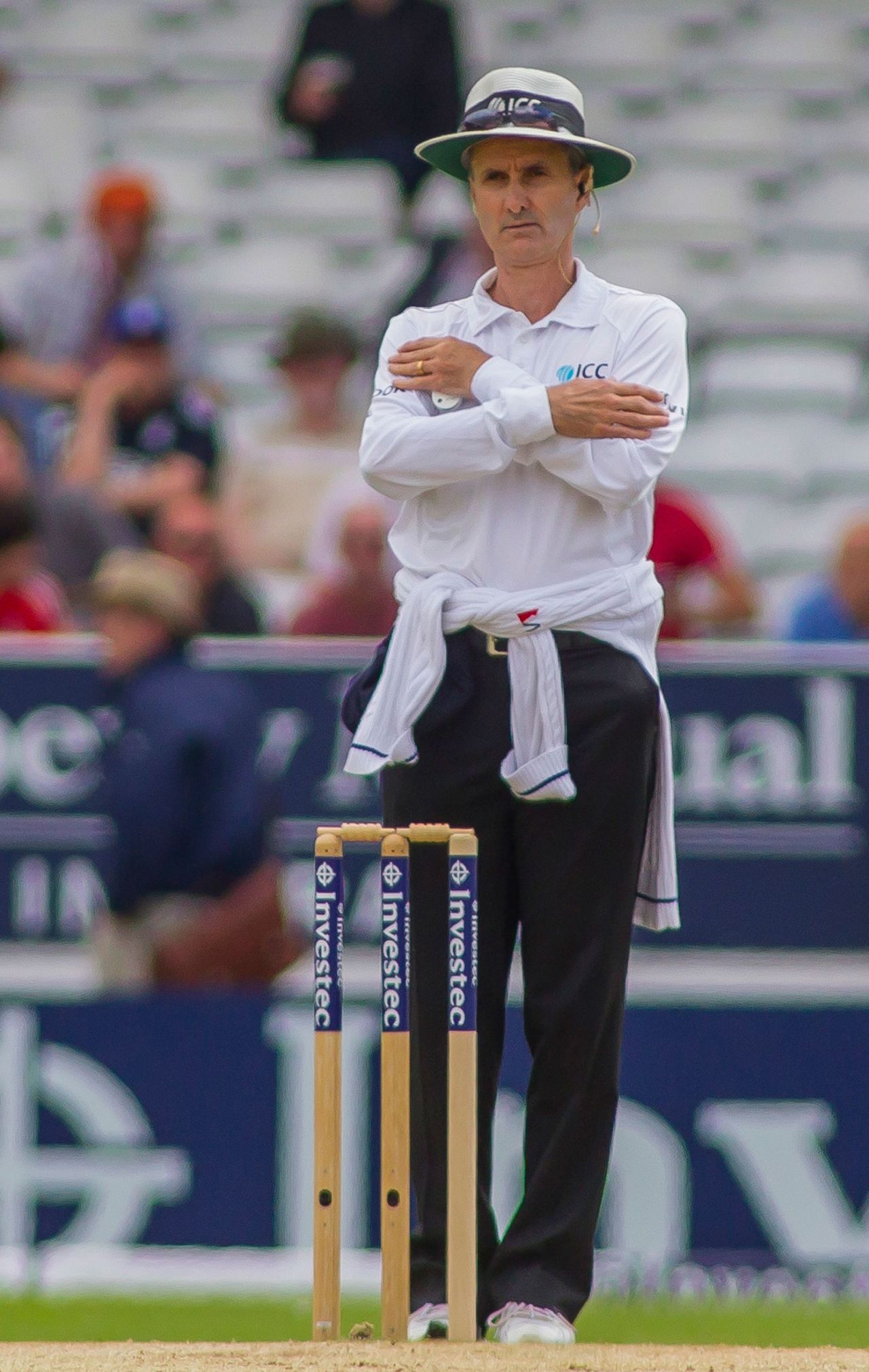 Umpire Billy Bowden signals a decision reversed, England v Sri Lanka, 2nd Investec Test, Headingley, 2nd day, June 21, 2014