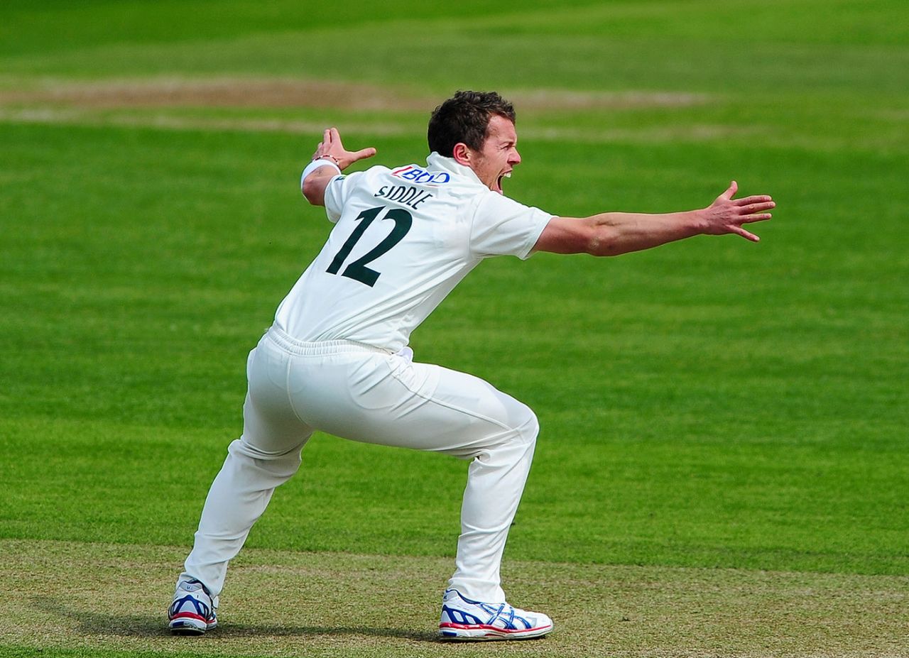 Peter Siddle appeals for a wicket, Taunton, May 5, 2014