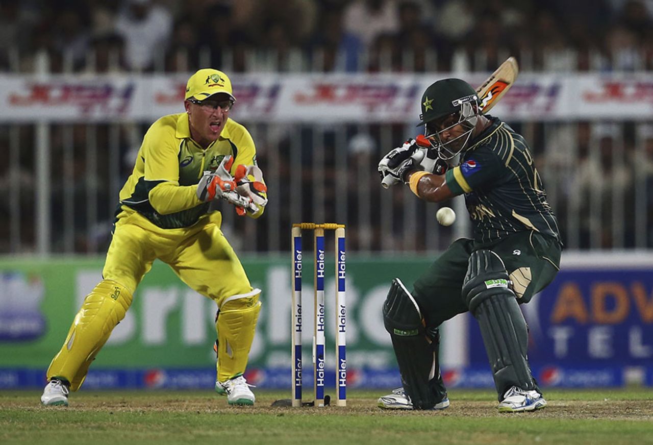 Umar Akmal shapes to cut, Pakistan v Australia, 1st ODI, Sharjah, October 7, 2014