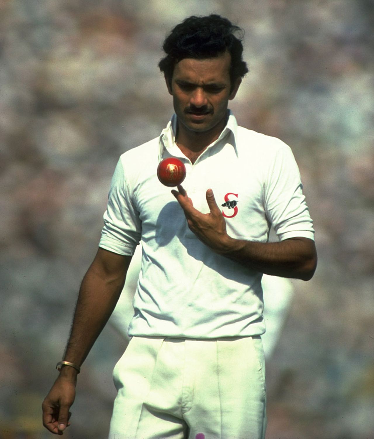 Madan Lal prepares to bowl, Kolkata, January 6, 1982