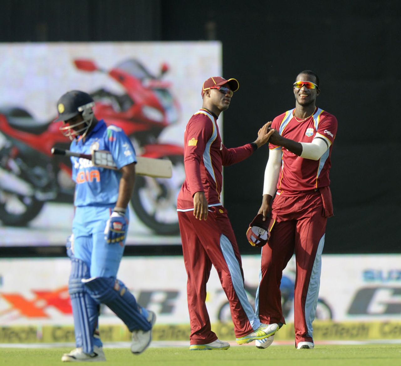 Ambati Rayudu departs for 32, India v West Indies, 2nd ODI, Delhi, October 11, 2014