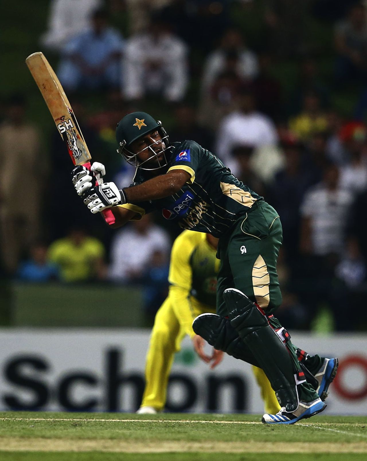 Sarfraz Ahmed works the ball off his legs, Pakistan v Australia, 3rd ODI, Abu Dhabi, October 12, 2014