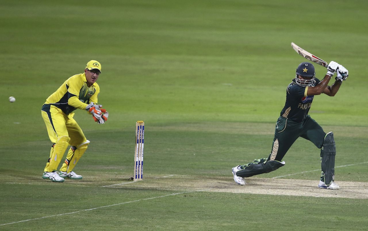 Sohaib Maqsood steers the ball on the off side, Pakistan v Australia, 3rd ODI, Abu Dhabi, October 12, 2014