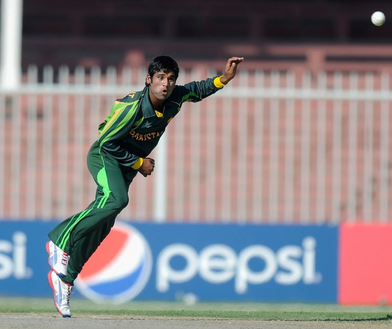 Karamat Ali bowls at the Under-19 World Cup, Pakistan v Sri Lanka, ICC Under-19 World Cup, February 22, 2014