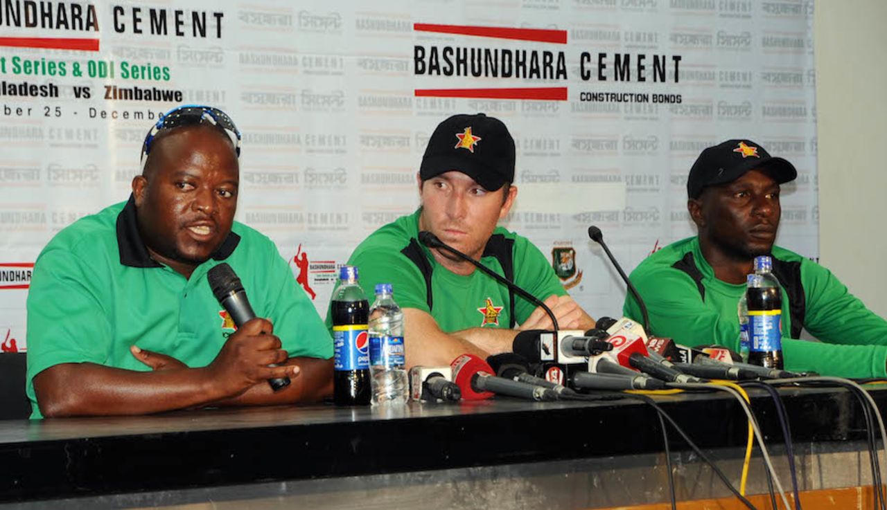 Stephen Mangongo and Brendan Taylor interact with the press, Mirpur, October 23, 2014