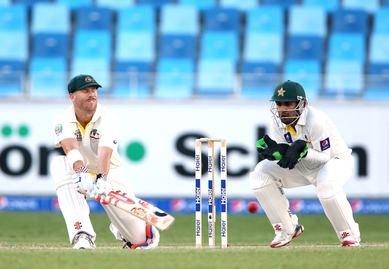 David Warner unleashed the reverse sweep against the spinners, Pakistan v Australia, 1st Test, Dubai, 2nd day, October 23, 2014