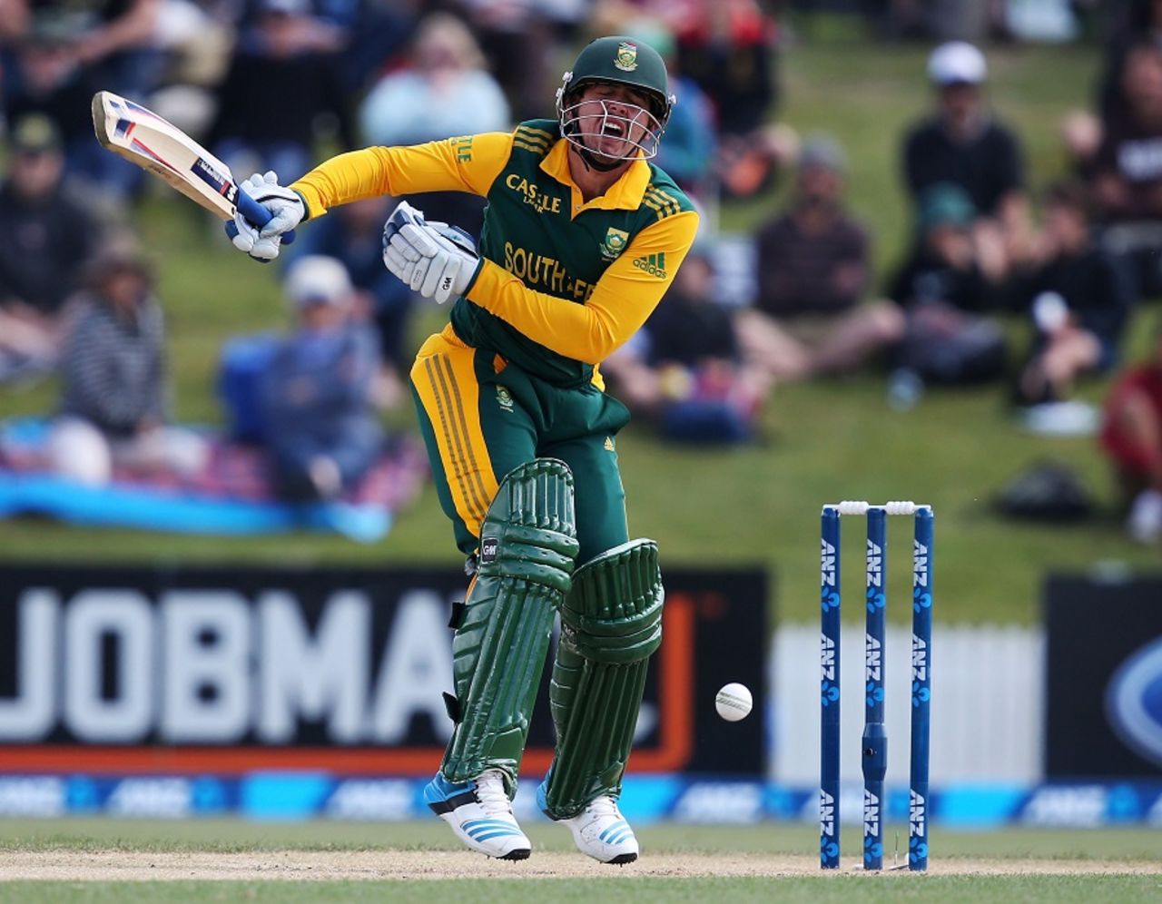 Quinton de Kock was struck on his left forearm, New Zealand v South Africa, 2nd ODI, Mount Maunganui, October 24, 2014