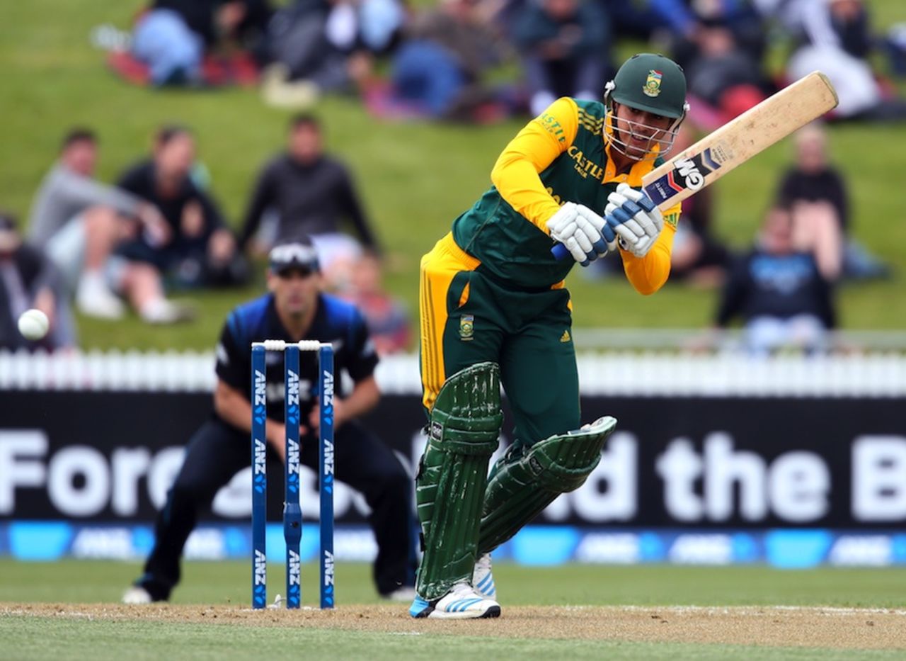 Quinton de Kock plays through the leg side, New Zealand v South Africa, 3rd ODI, Hamilton, October 27, 2014