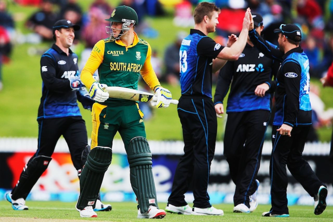 David Miller was dismissed for 17, New Zealand v South Africa, 3rd ODI, Hamilton, October 27, 2014