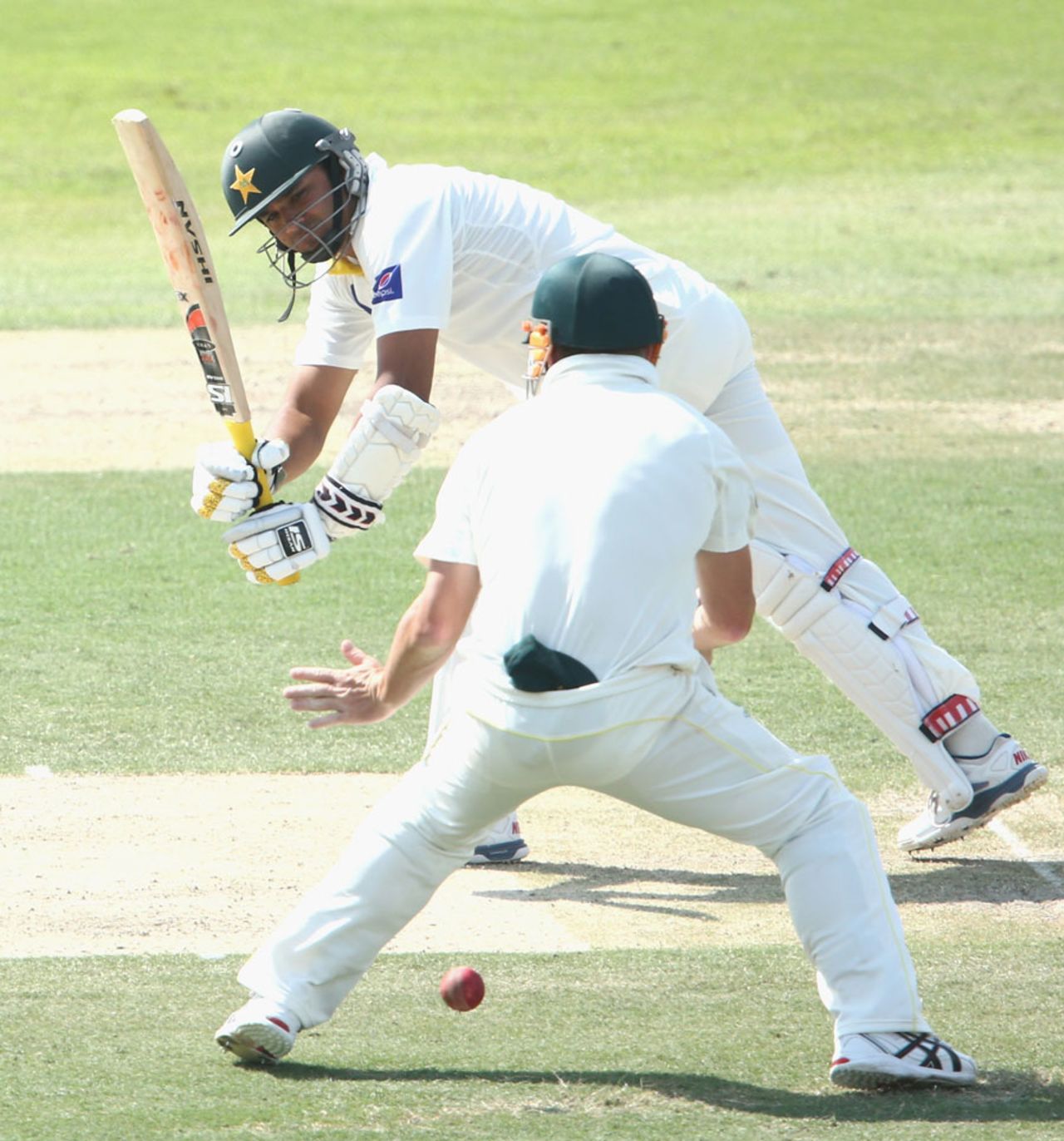 Azhar Ali targets the leg side, Pakistan v Australia, 2nd Test, Abu Dhabi, 1st day, October 30, 2014