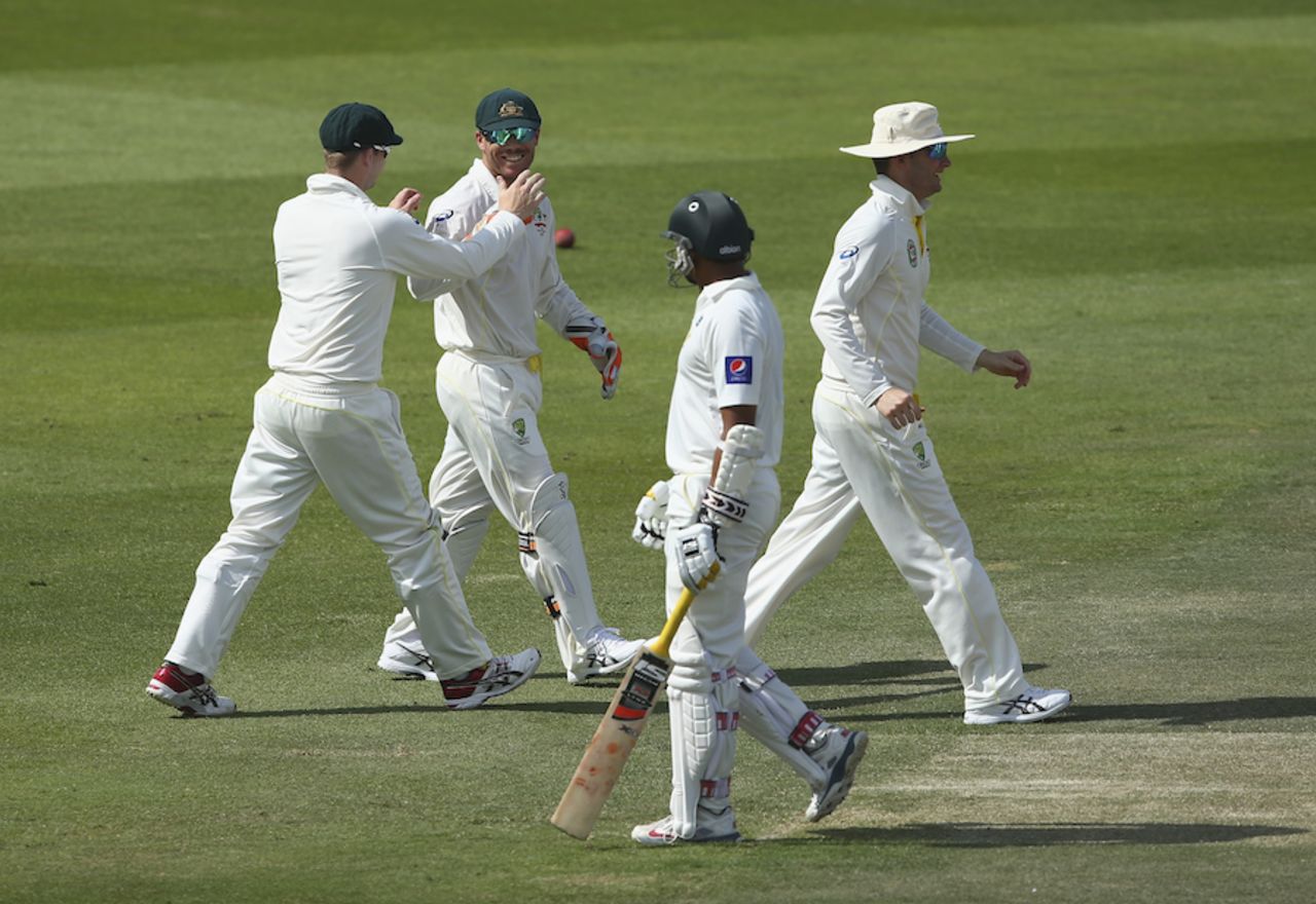 Azhar Ali was caught behind by David Warner, Pakistan v Australia, 2nd Test, Abu Dhabi, 2nd day, October 31, 2014