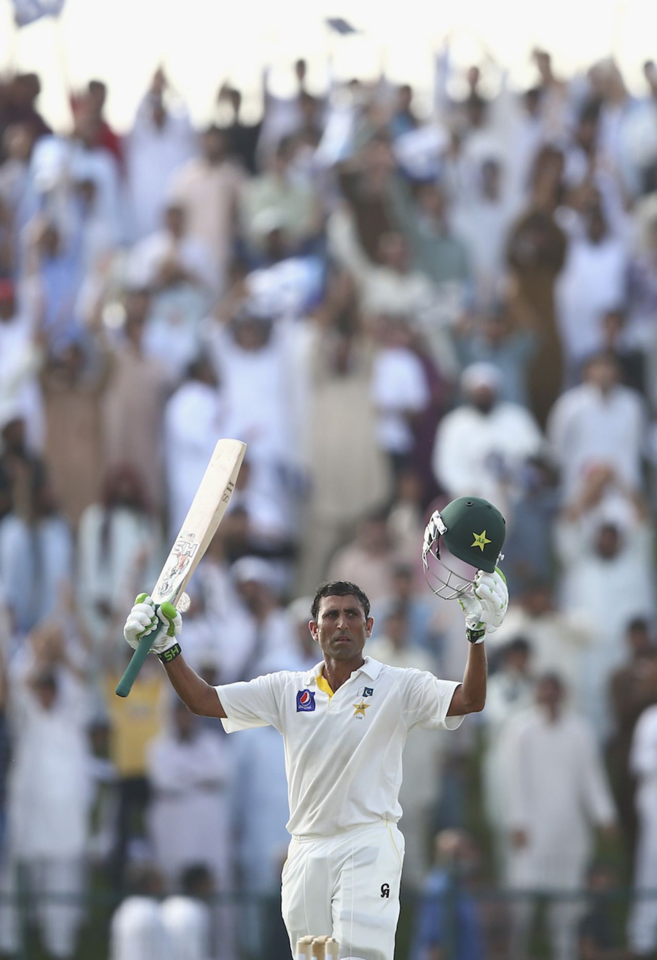 Younis Khan scored his fifth double-hundred, Pakistan v Australia, 2nd Test, Abu Dhabi, 2nd day, October 31, 2014