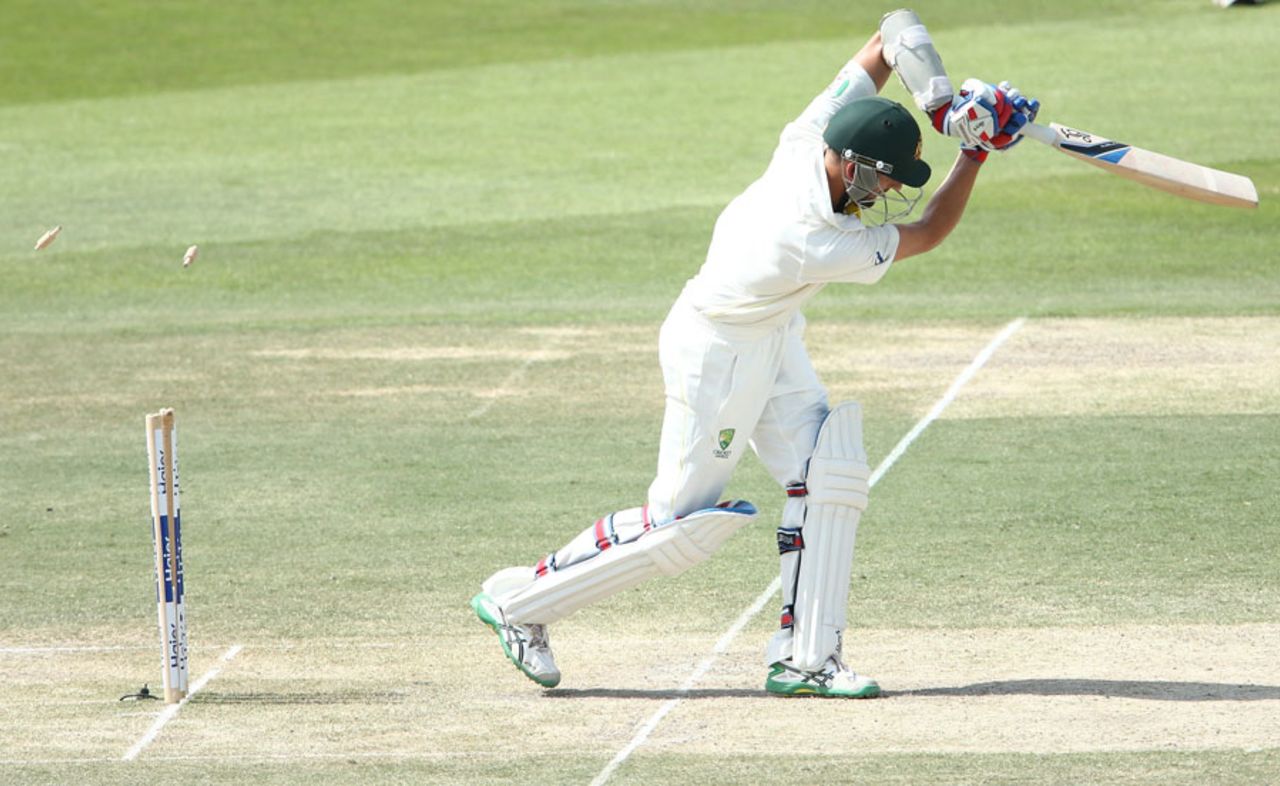 Nathan Lyon was bowled after hanging on for 85 deliveries, Pakistan v Australia, 2nd Test, Abu Dhabi, 3rd day, November 1, 2014