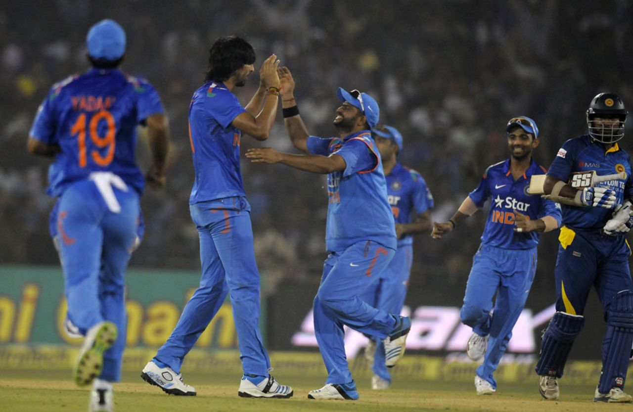 Ishant Sharma wrecked Sri Lanka's middle and lower order, India v Sri Lanka, 1st ODI, Cuttack, November 2, 2014