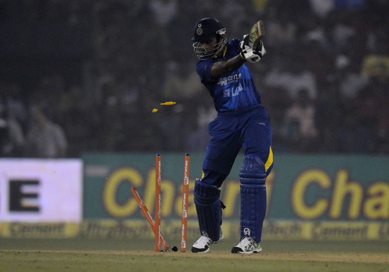 Suraj Randiv is bowled, India v Sri Lanka, 1st ODI, Cuttack, November 2, 2014