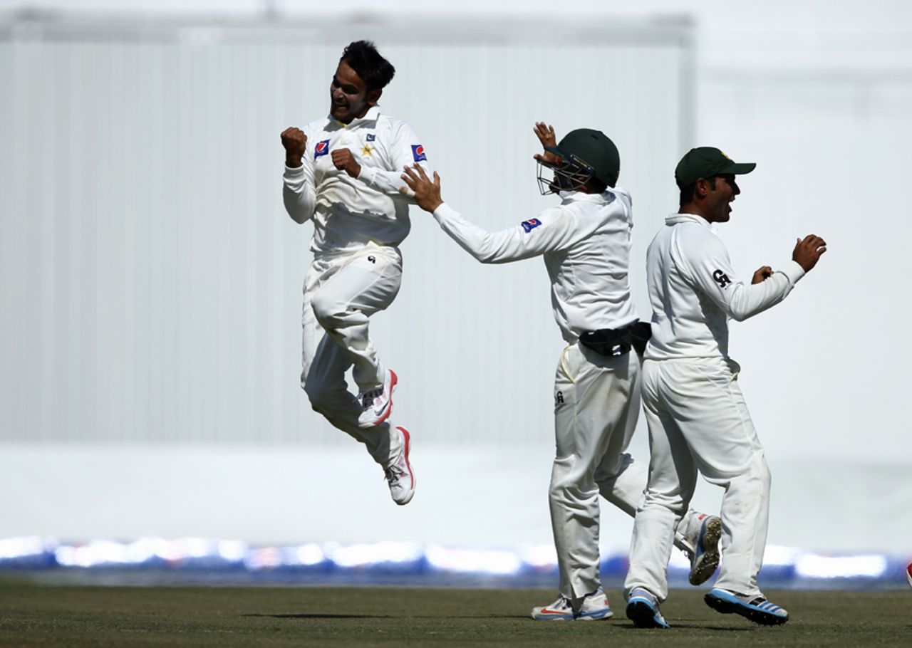 Mohammad Hafeez is pumped up after dismissing Mitchell Marsh, Pakistan v Australia, 2nd Test, Abu Dhabi, 5th day, November 3, 2014