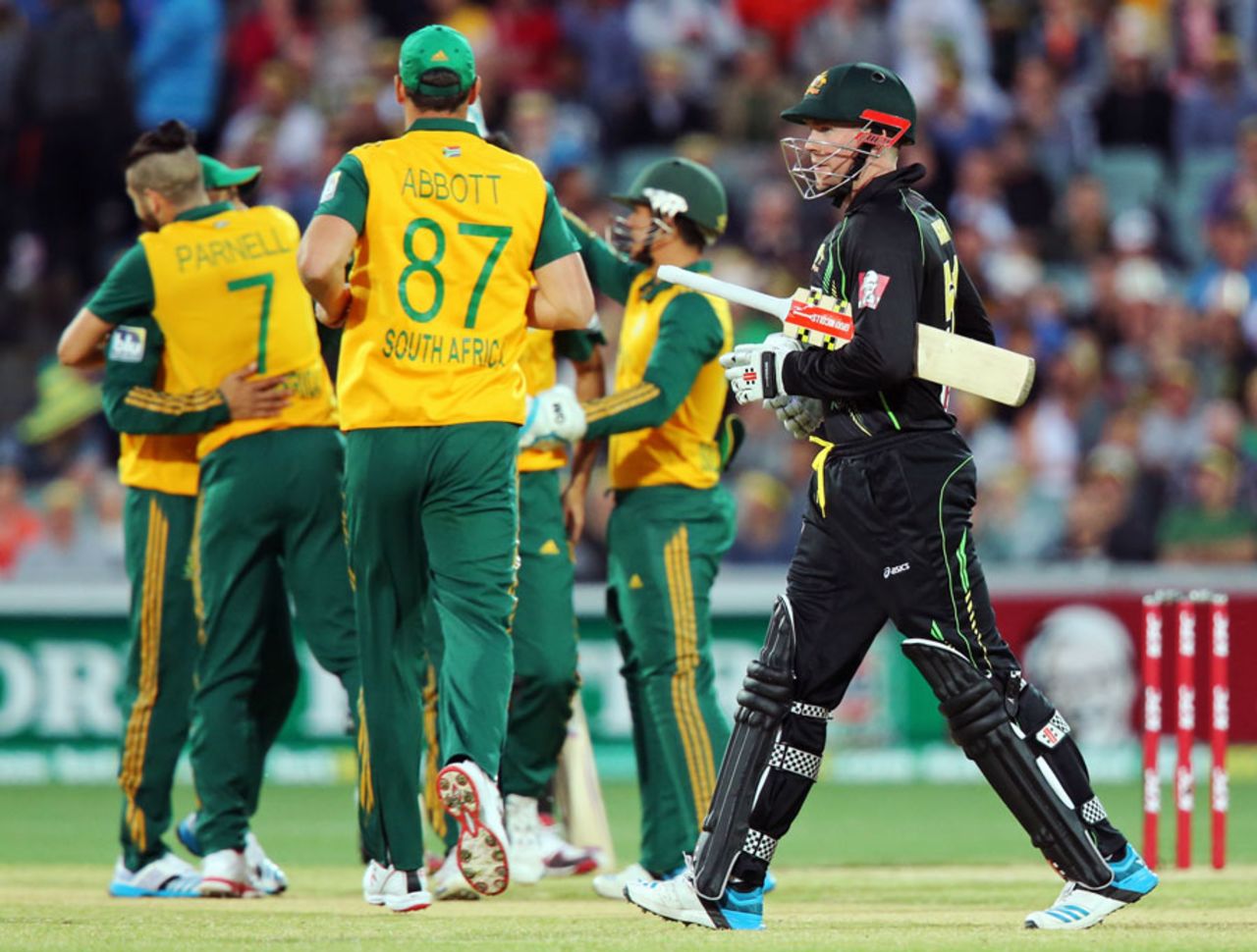 Ben Dunk fell for 2 on his international debut, Australia v South Africa, 1st Twenty20, Adelaide, November 5, 2014