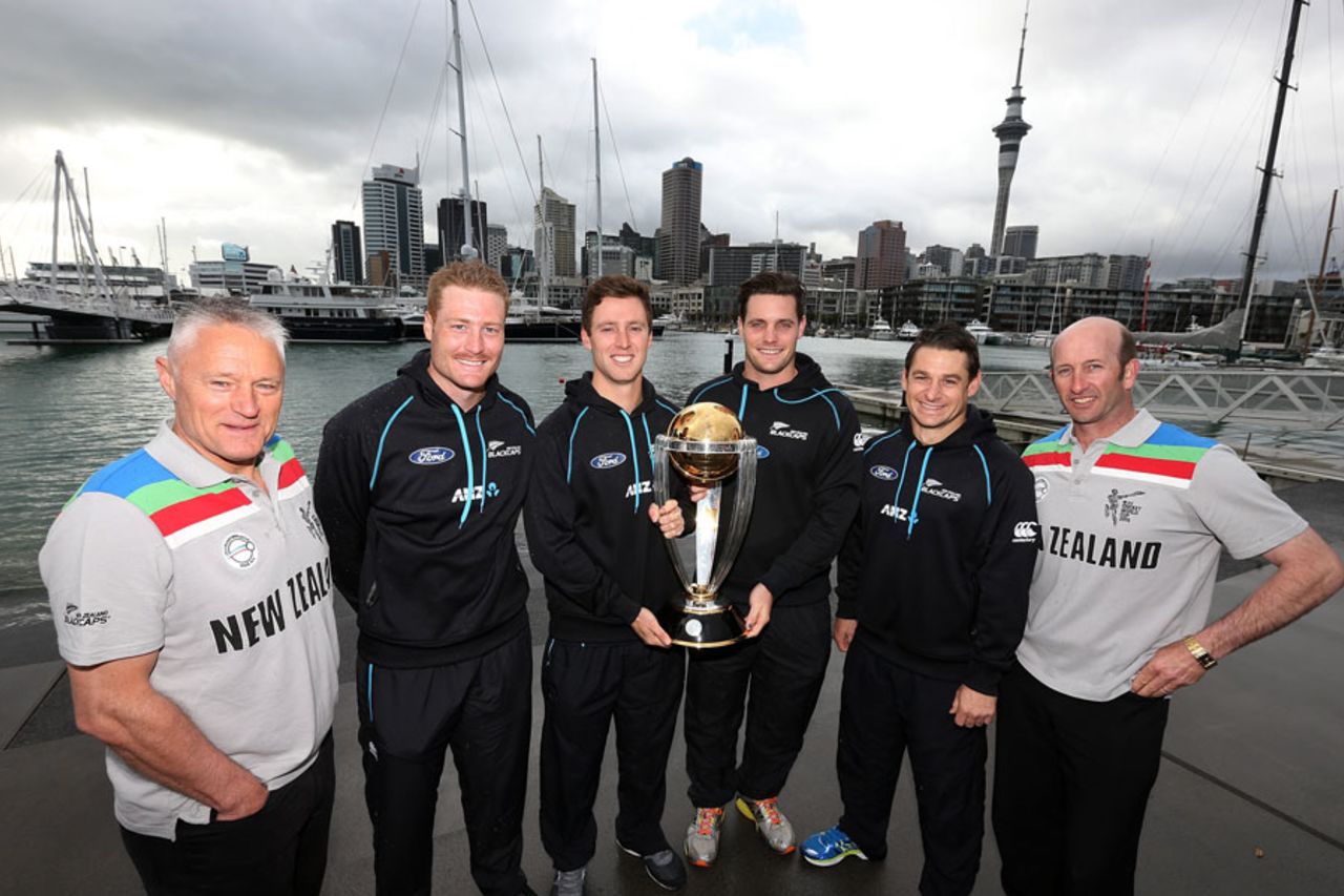 Gavin Larsen, Martin Guptill, Matt Henry, Mitchell McClenaghan, Nathan McCullum and Chris Harris with the World Cup trophy, Auckland, November 6, 2014