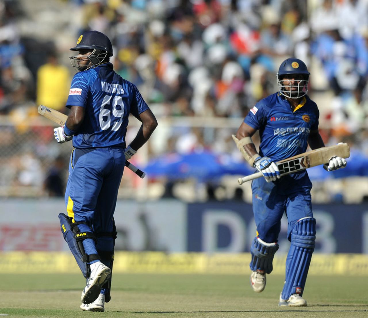 Kumar Sangakkara and Angelo Mathews run between wickets, India v Sri Lanka, 2nd ODI, Ahmedabad, November 6, 2014
