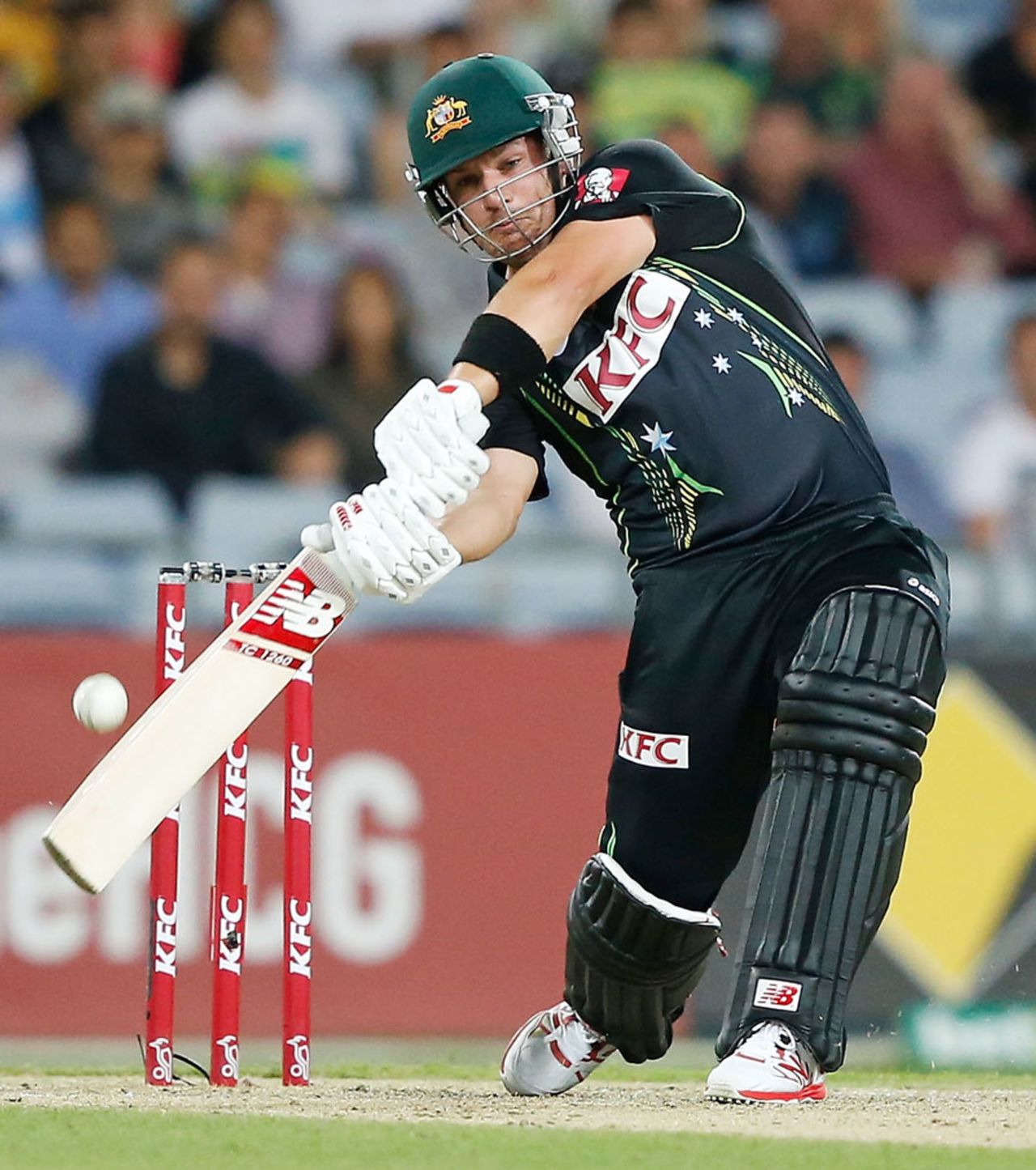 Aaron Finch muscles the ball during his 33, Australia v South Africa, 3rd Twenty20, Sydney, November 9, 2014