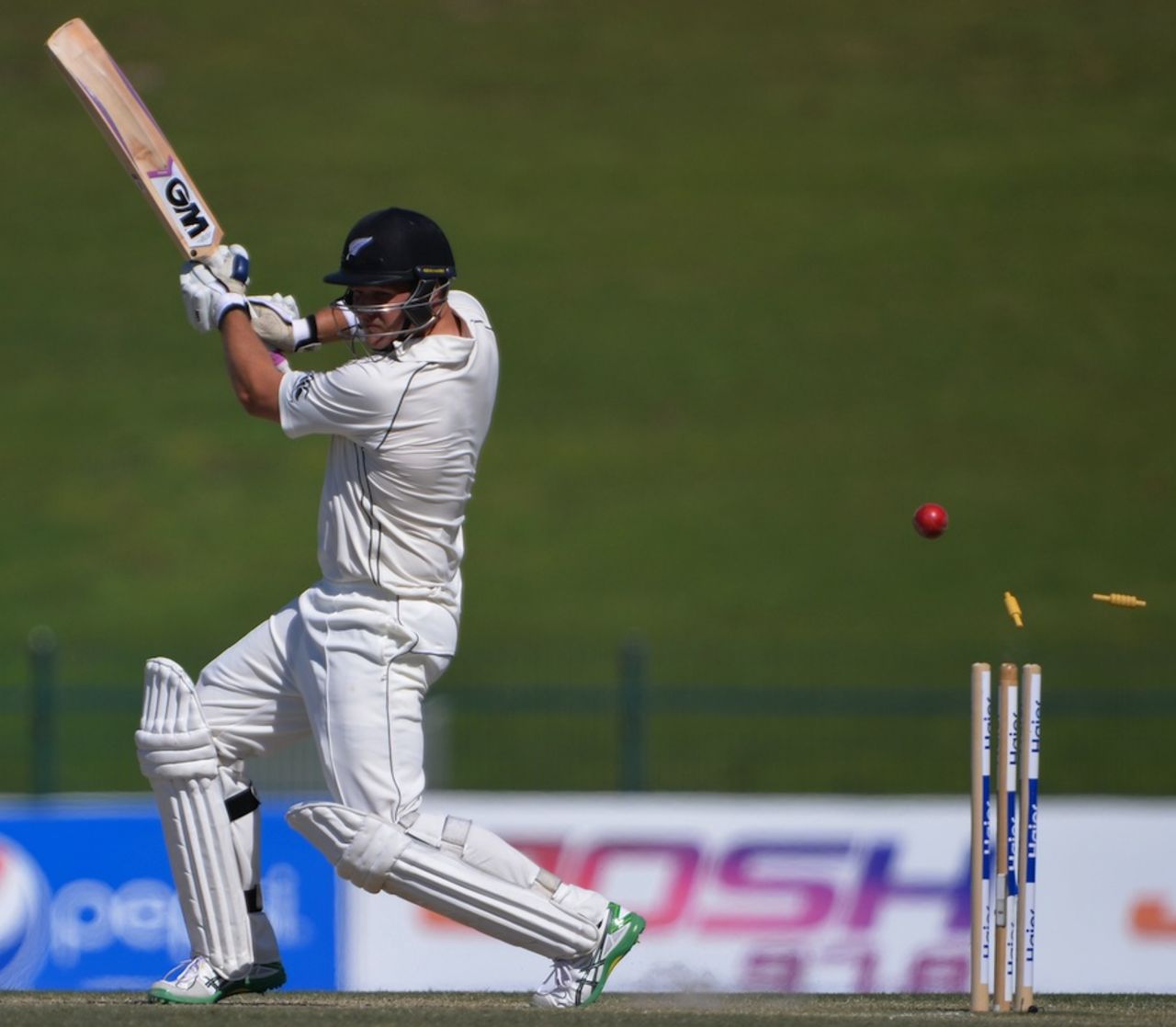 Corey Anderson was bowled off the bottom edge, Pakistan v New Zealand, 1st Test, Abu Dhabi, 3rd day, November 11, 2014