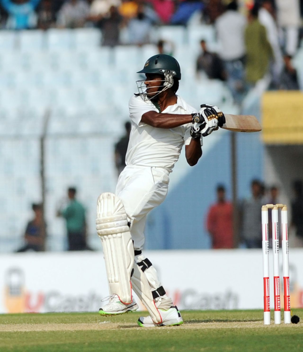 Rubel Hossain lashed a few boundaries to take Bangladesh past 500, Bangladesh v Zimbabwe, 3rd Test, 2nd day, Chittagong, November 13, 2014