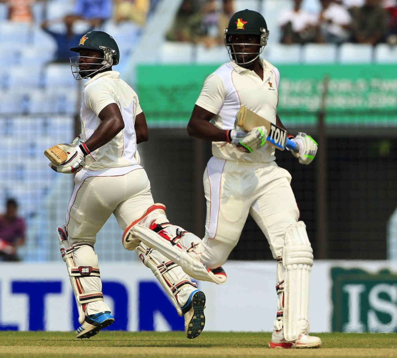 Regis Chakabva and Elton Chigumbura run between the wickets, Bangladesh v Zimbabwe, 3rd Test, Chittagong, 3rd day, November 14, 2014