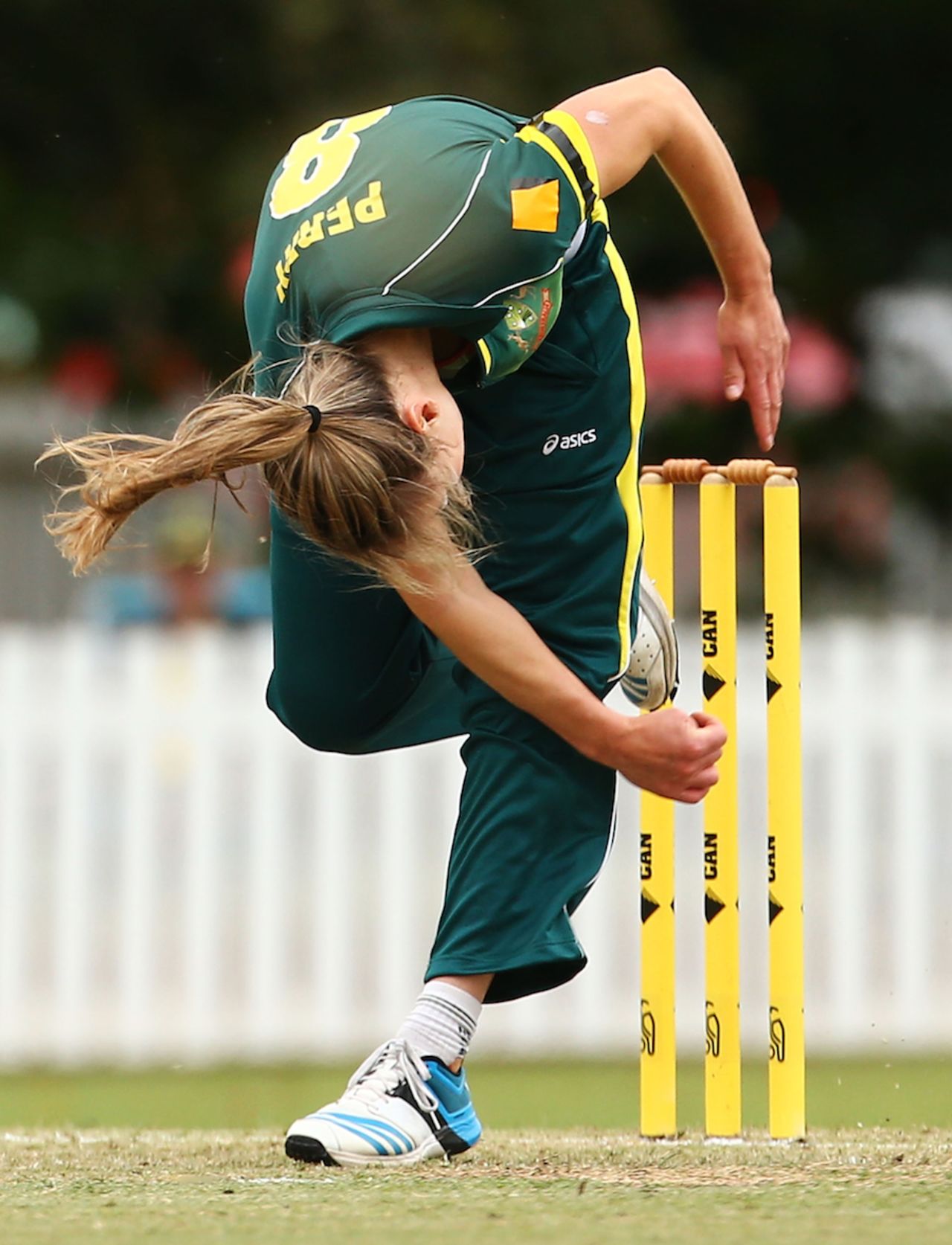 Ellyse Perry finished with 10-1-27-1, Australia v West Indies, Women's Championship, Bowral, November 16, 2014